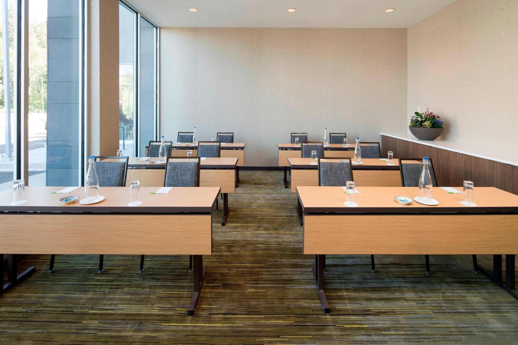 Hotel Courtyard By Marriott George Prince George