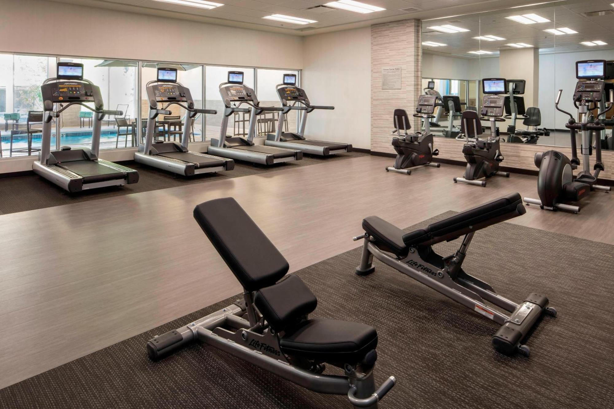 Hotel Courtyard By Marriott George Prince George
