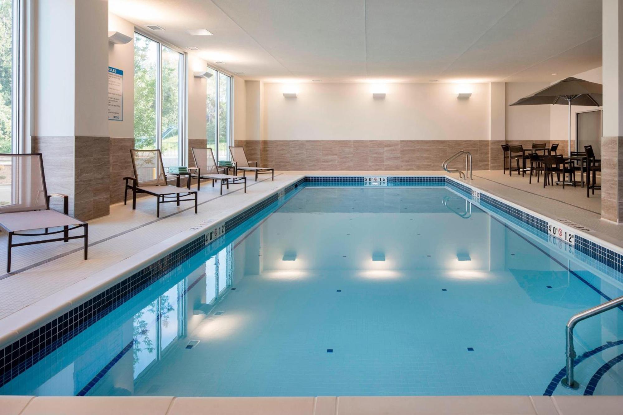 Courtyard By Marriott George Hotel Prince George