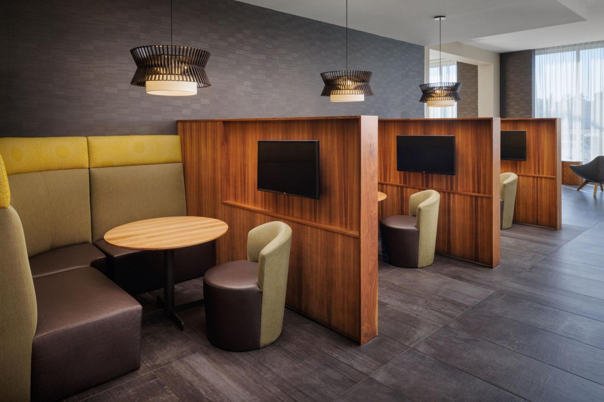 Courtyard By Marriott George 4*