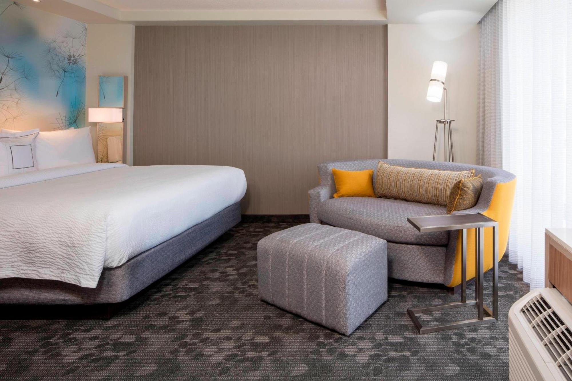 Courtyard By Marriott George Hotel 4*